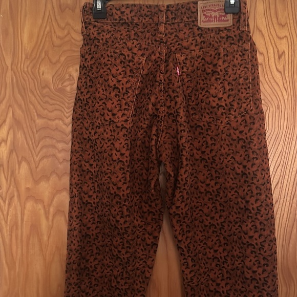 Levi's Patterned Wedgie Straight Pants - Picture 8 of 8